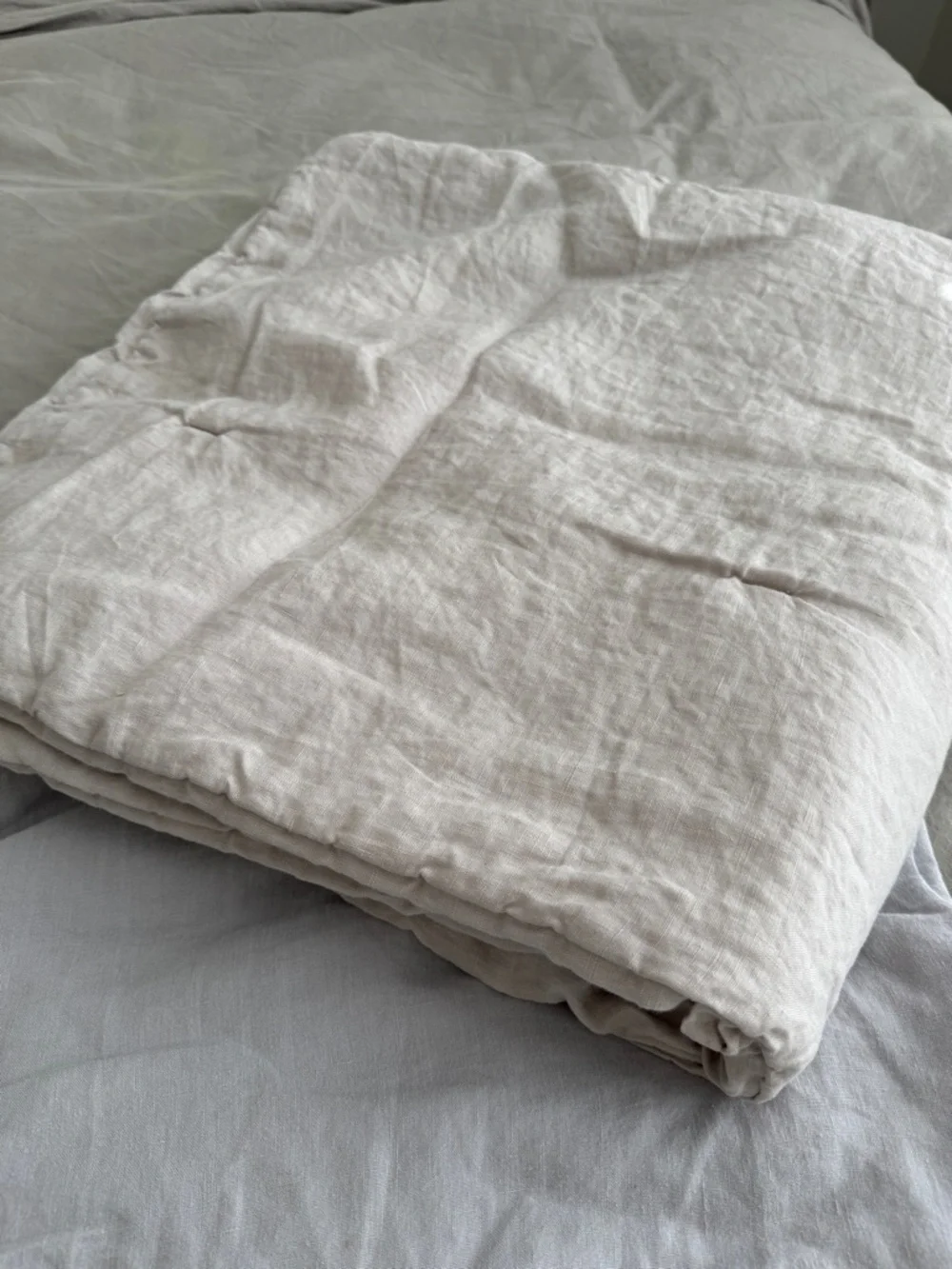 Parachute 2 linen quilted shams